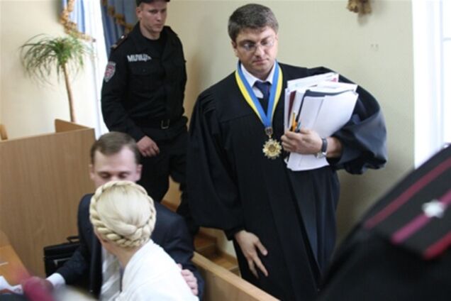 Печерский суд оставил Тимошенко беззащитной