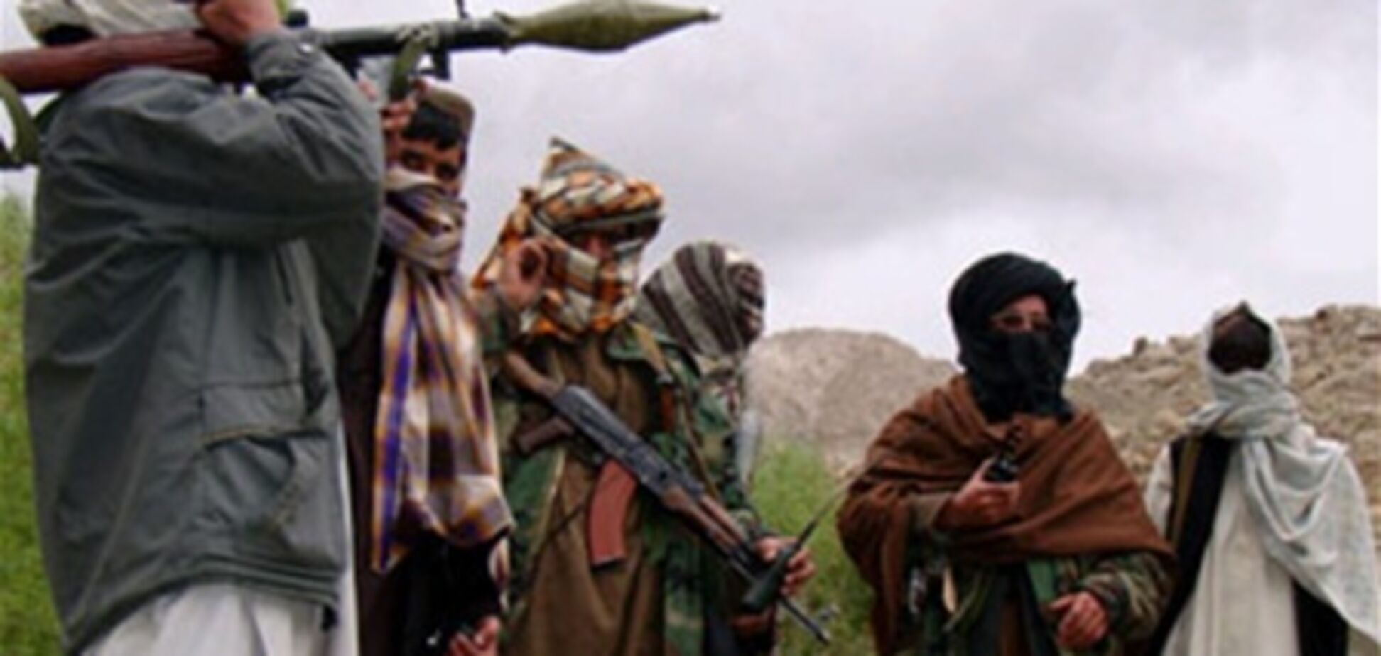 США, сами того не подозревая, годами финансировали талибов