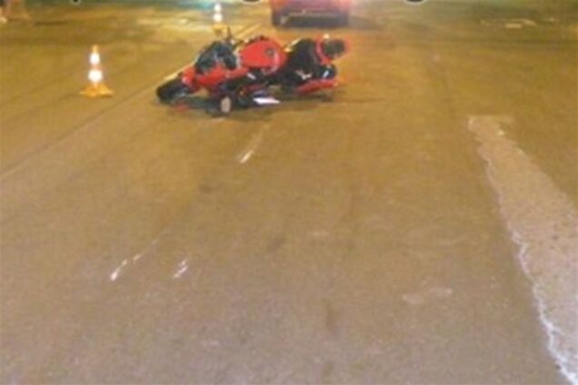 ДТП в Николаеве: мотоциклист на Honda врезался в ЗАЗ-1103