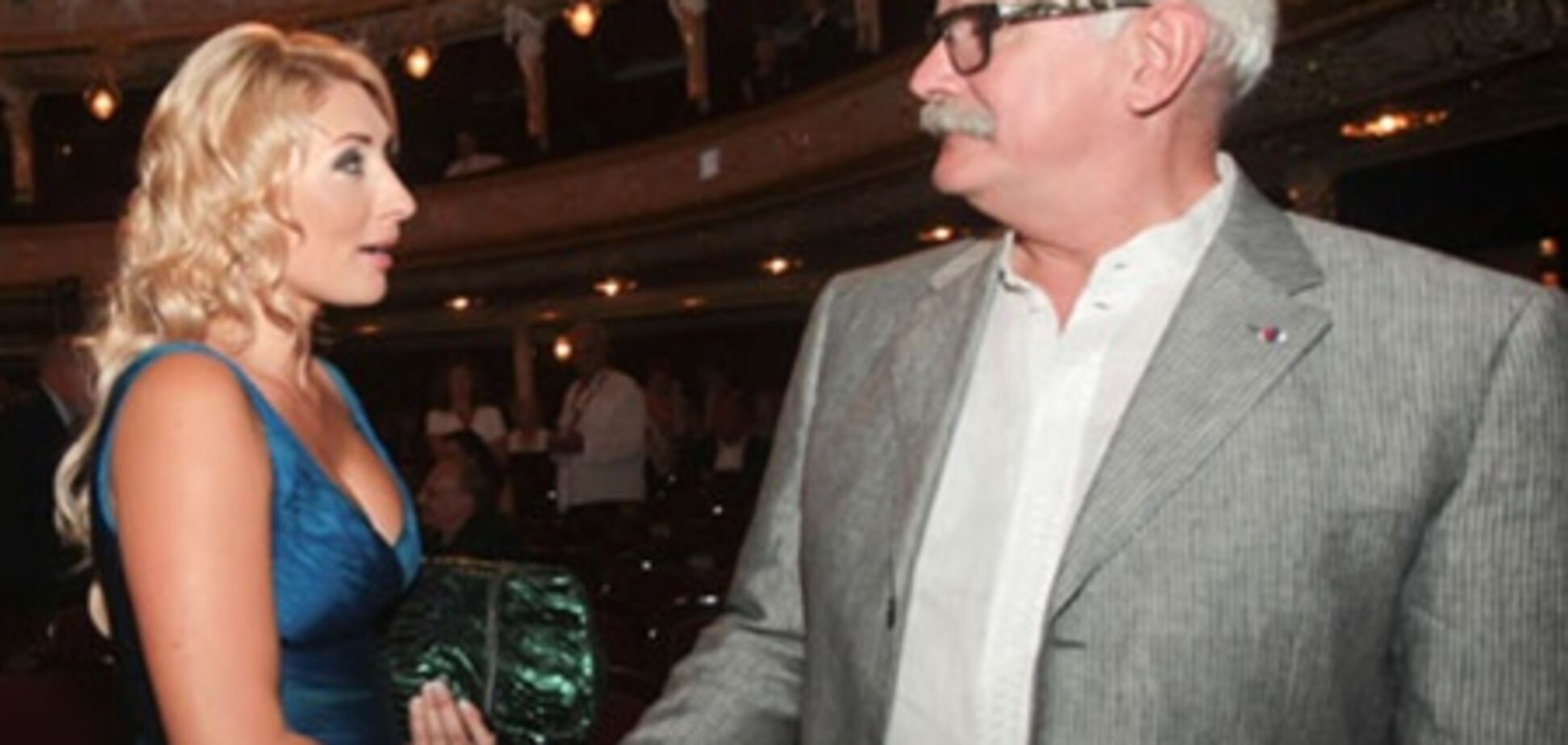 Тигипко: муж помогает морально и подстраховывает материально