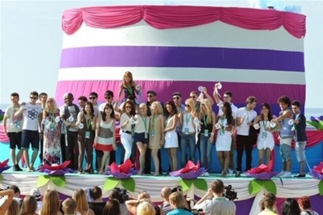 Собко и Серга получили соседние номера