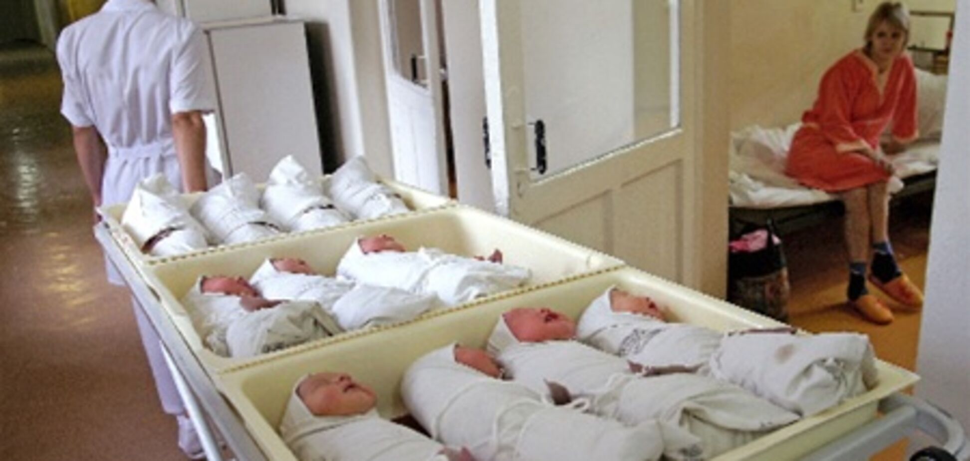 В крымском роддоме едва не сгорела заживо новорожденная девочка