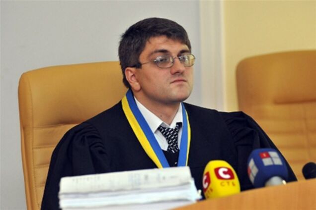 Печерський суд закінчив допит Продана і наказав йому мовчати