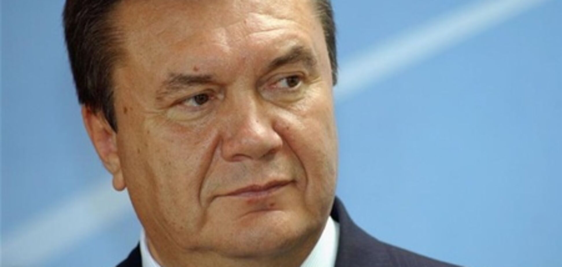 Янукович подписал Закон об охране порядка на футбольных матчах