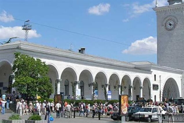 Курортники не могут выбраться из Крыма