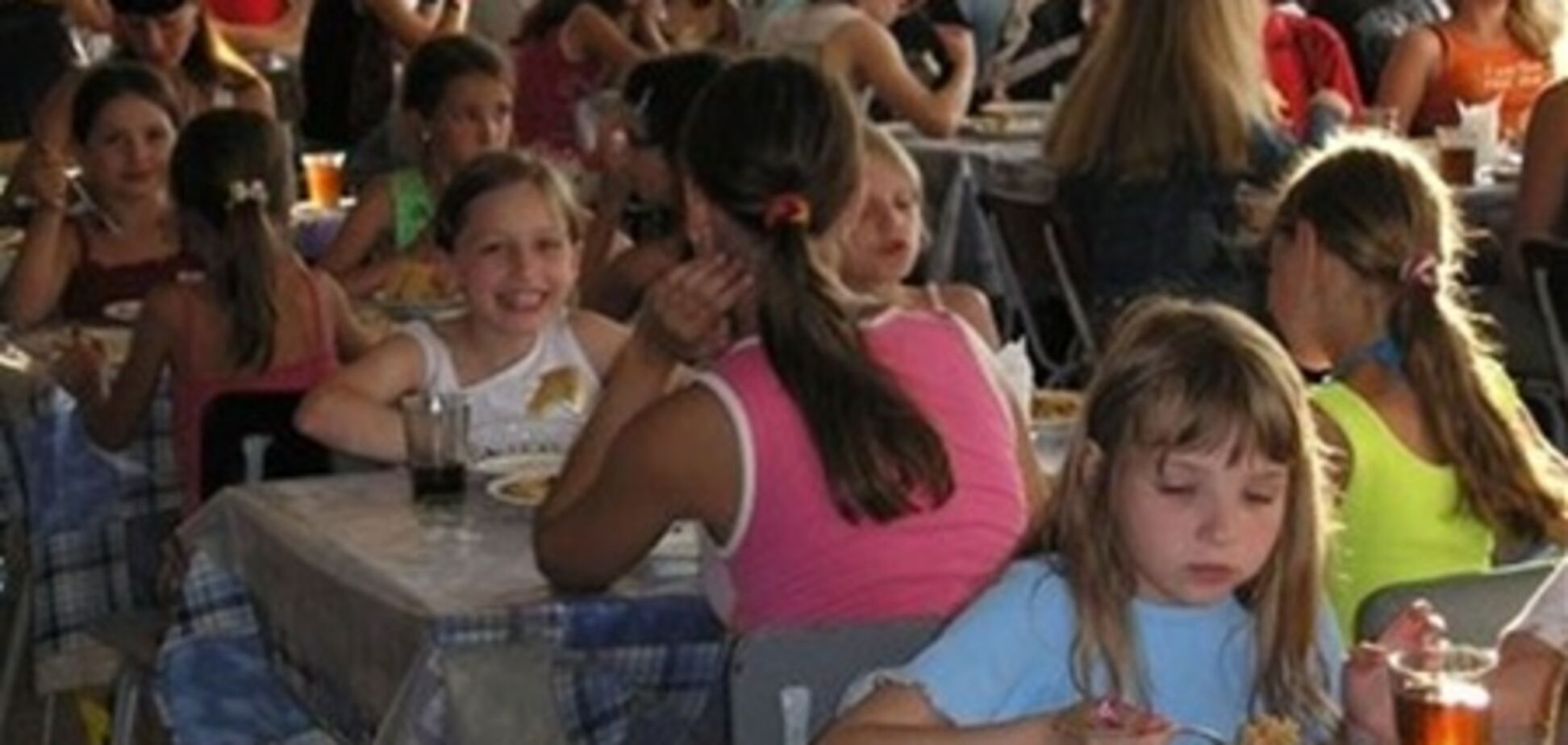 На Полтавщині в дитячому таборі захворіли 48 дітей