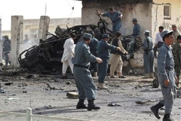 В Афганистане взорвали здание полиции: 11 погибших