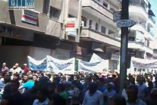 45 мирных жителей стали жертвами танкового штурма в Сирии