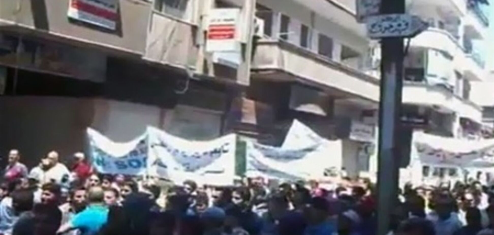 45 мирных жителей стали жертвами танкового штурма в Сирии