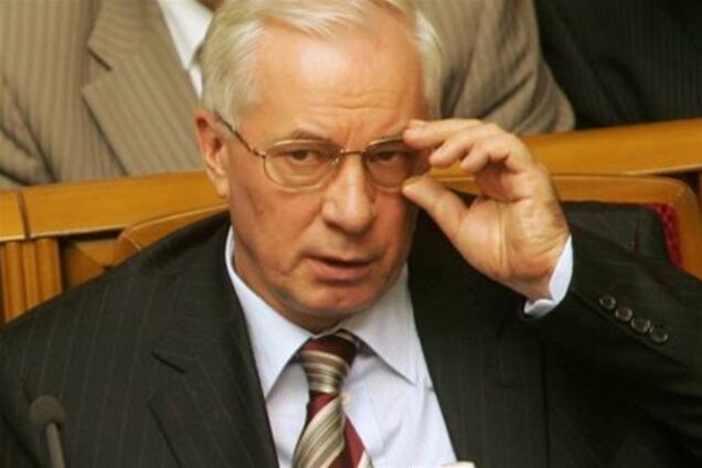 Азаров и Пристюк берут под личный контроль проблемы Суходольска