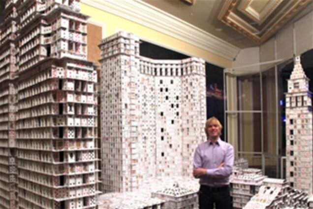 Удивительный карточный скульптор Брайан Берг