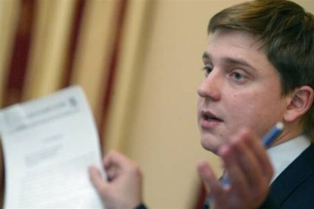 Довгий пустил в дело подаренные Черновецким деньги