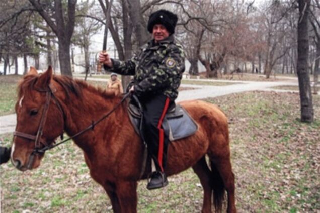 Казаки, повоевав со спецназом, начали войну против горсовета