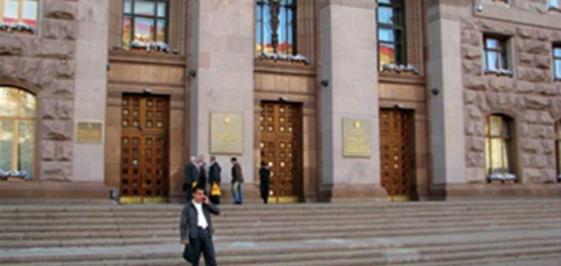 Экс-мэр назвал претендента на пост Черновецкого