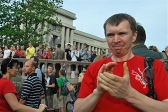 Українці підтримали білоруських революціонерів грюканням в долоні 