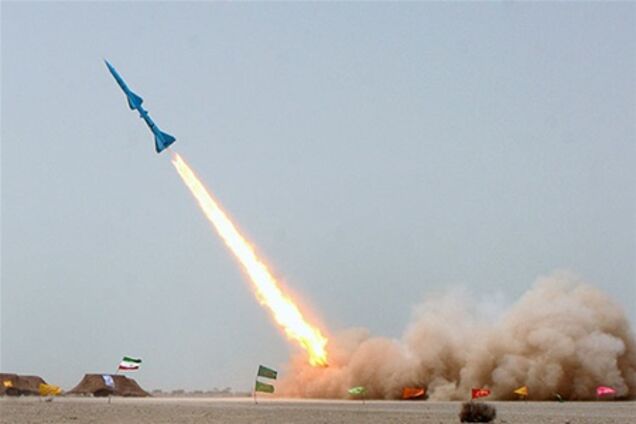 Иран сообщил об успешном пуске баллистических ракет в сторону Индийского океана