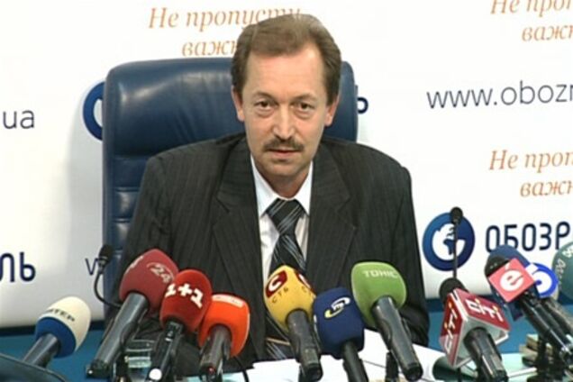 Палатки под Печерским судом: киевская милиция ждет выводов юристов