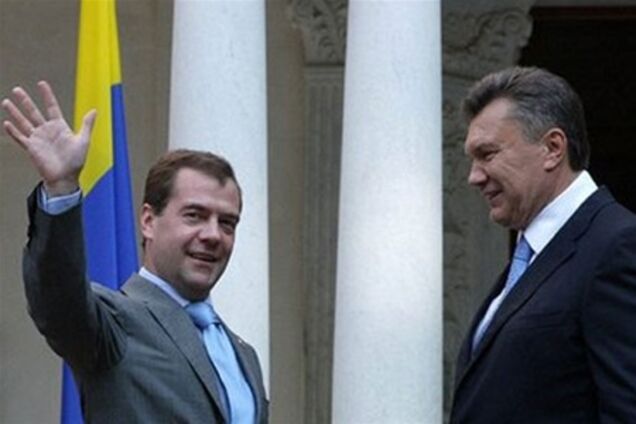 Янукович предложит Медведеву Таможенный союз в формате 3+1