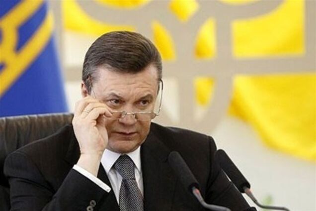 Янукович висловив співчуття Медведєву у зв'язку з катастрофою Ан-12