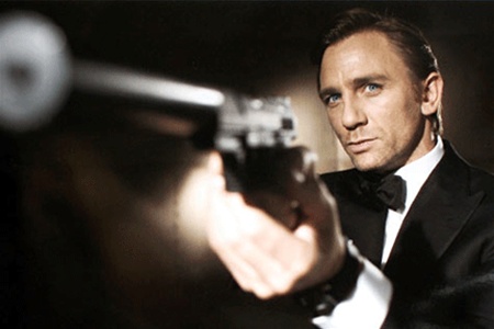 Агент 007 сменит цвет кожи?