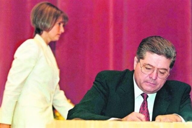 Тимошенко перевела на личные счета Лазаренко $162 миллиона