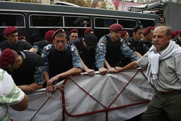 Милиция: под Печерским судом все спокойно