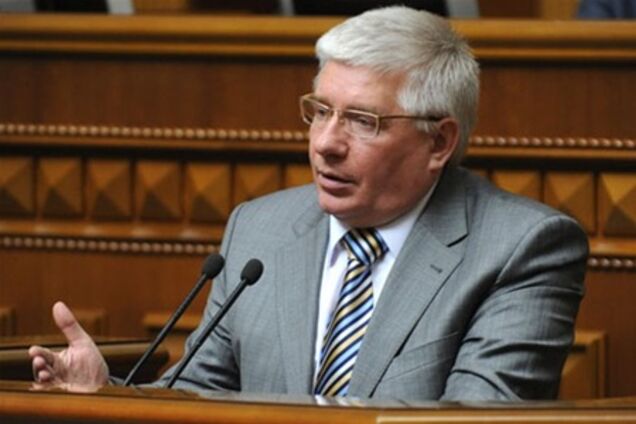 Чечетов вважає, що Ющенку слід цілувати ноги