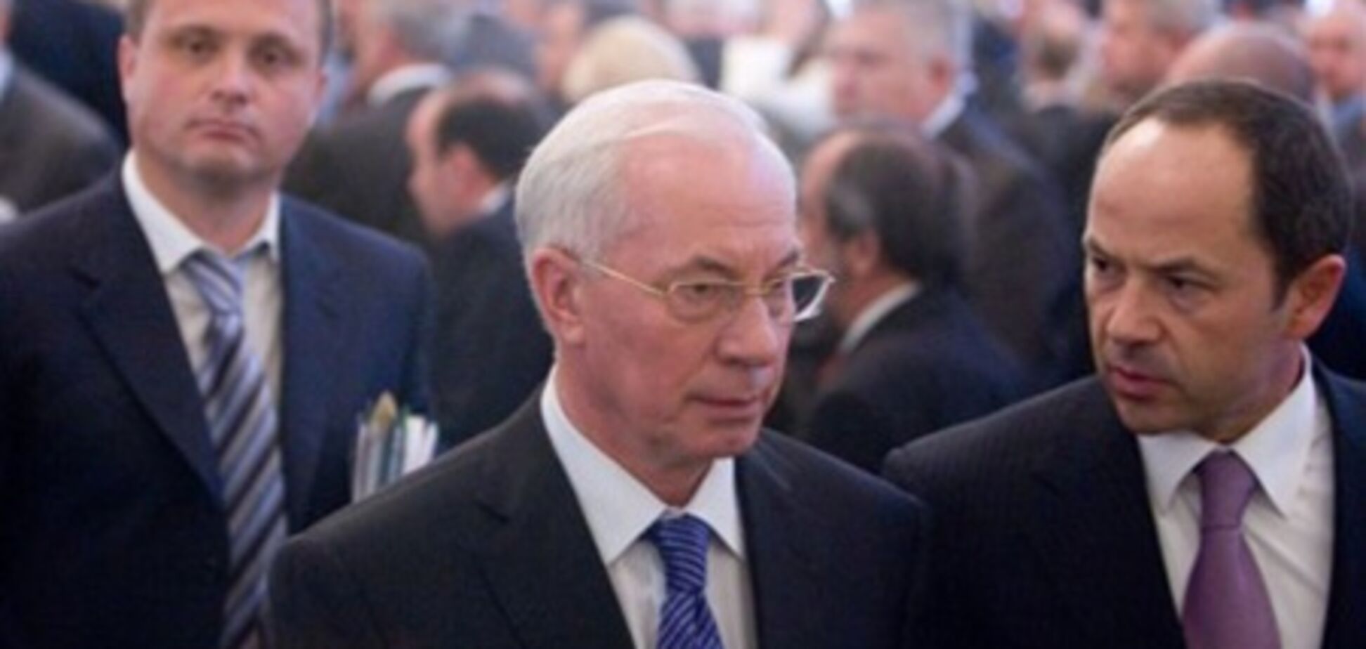 Азаров: Сильная Украина присоединится к ПР