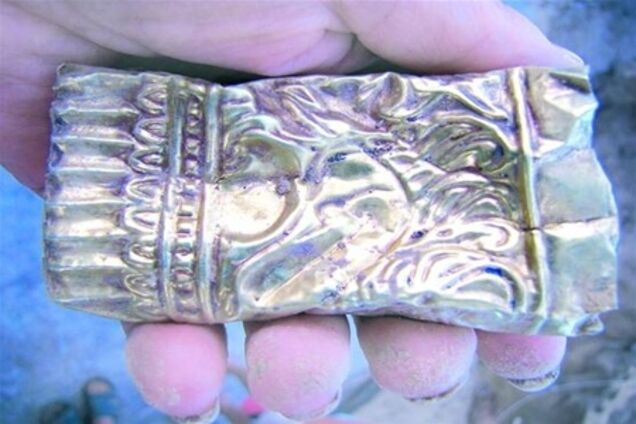 Украинские археологи нашли скифское золото