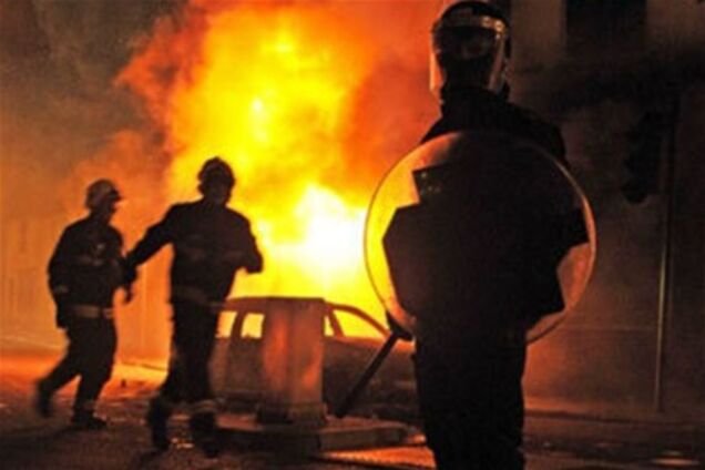 Британцев приговорили к 4 годам тюрьмы за призывы к погромам в Facebook