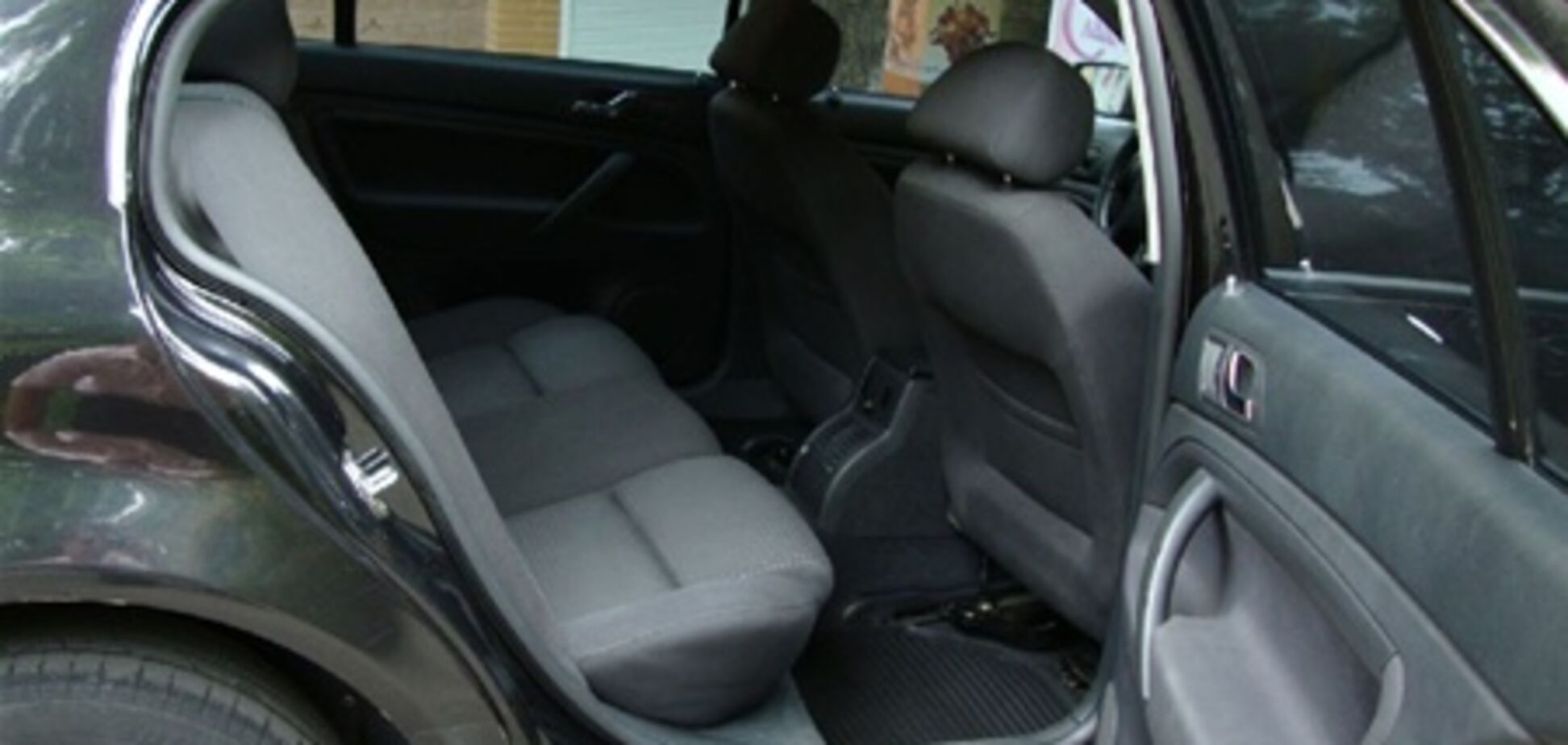 У начальника Житомирского УБОПа угнали иномарку