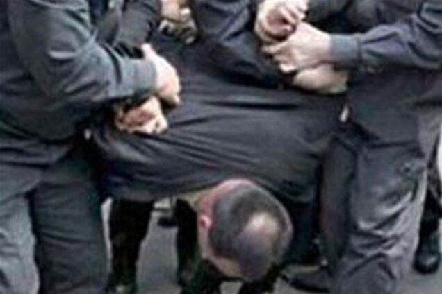 Міліція чинить незаконне насильство кожні сорок секунд