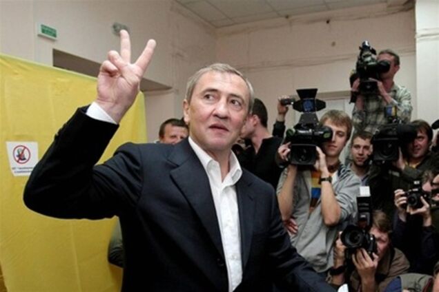 Милиция не захотела разбираться с гражданством Черновецкого