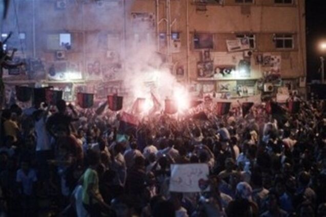 При штурме Триполи погибли 100 человек