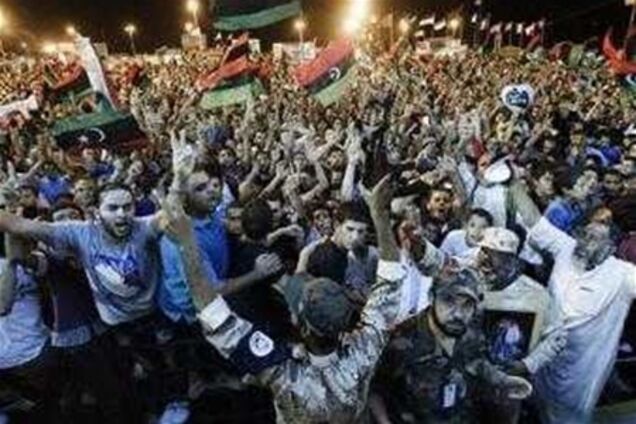 Лівійські повстанці взяли під контроль Тріполі 
