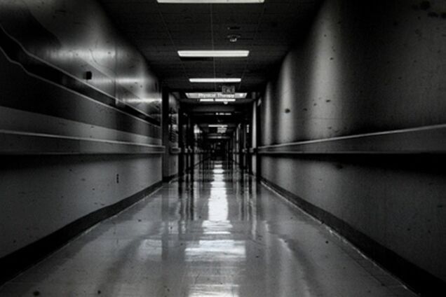 На підлозі однієї з лікарень Сімферополя знайшли мертву дитину