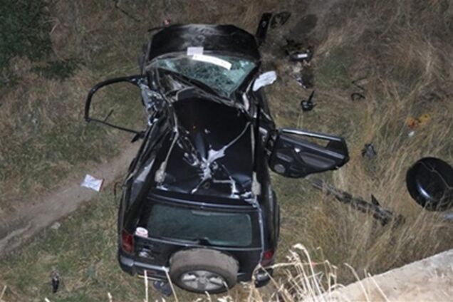 У Керчі п'яний мажор на джипі впав з 15-метрового моста