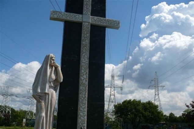 У Запоріжжі демонтували пам’ятник жертвам голодомору