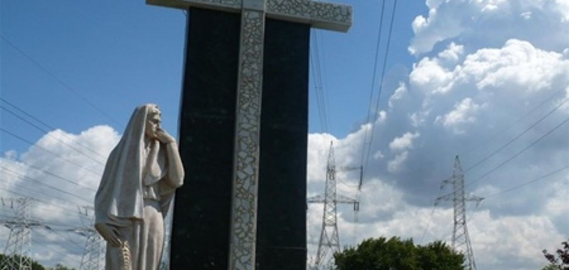 У Запоріжжі демонтували пам’ятник жертвам голодомору