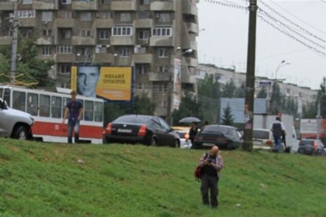 В Самаре автомобиль утонул вместе с водителем. ФОТО