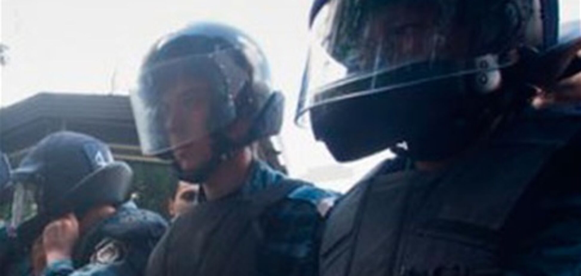 'Просочитися' учасників акції міліція відрізала від Хрещатика