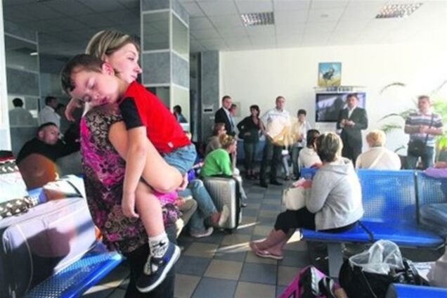 Заробітчани виїжджають з України вже сім'ями