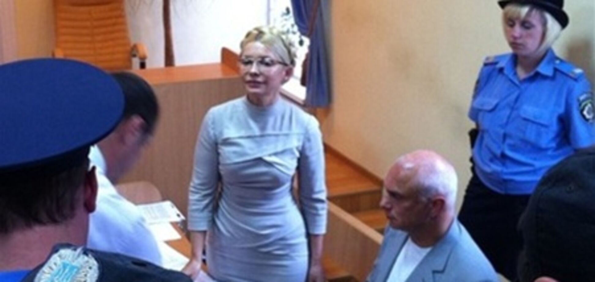 Конституционный Суд просят заняться арестом Тимошенко