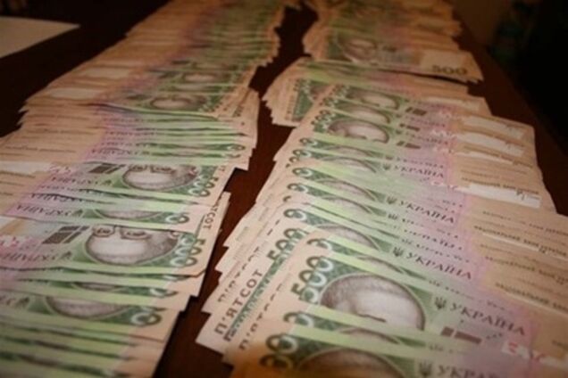 Средняя зарплата по Украине выросла на 16%