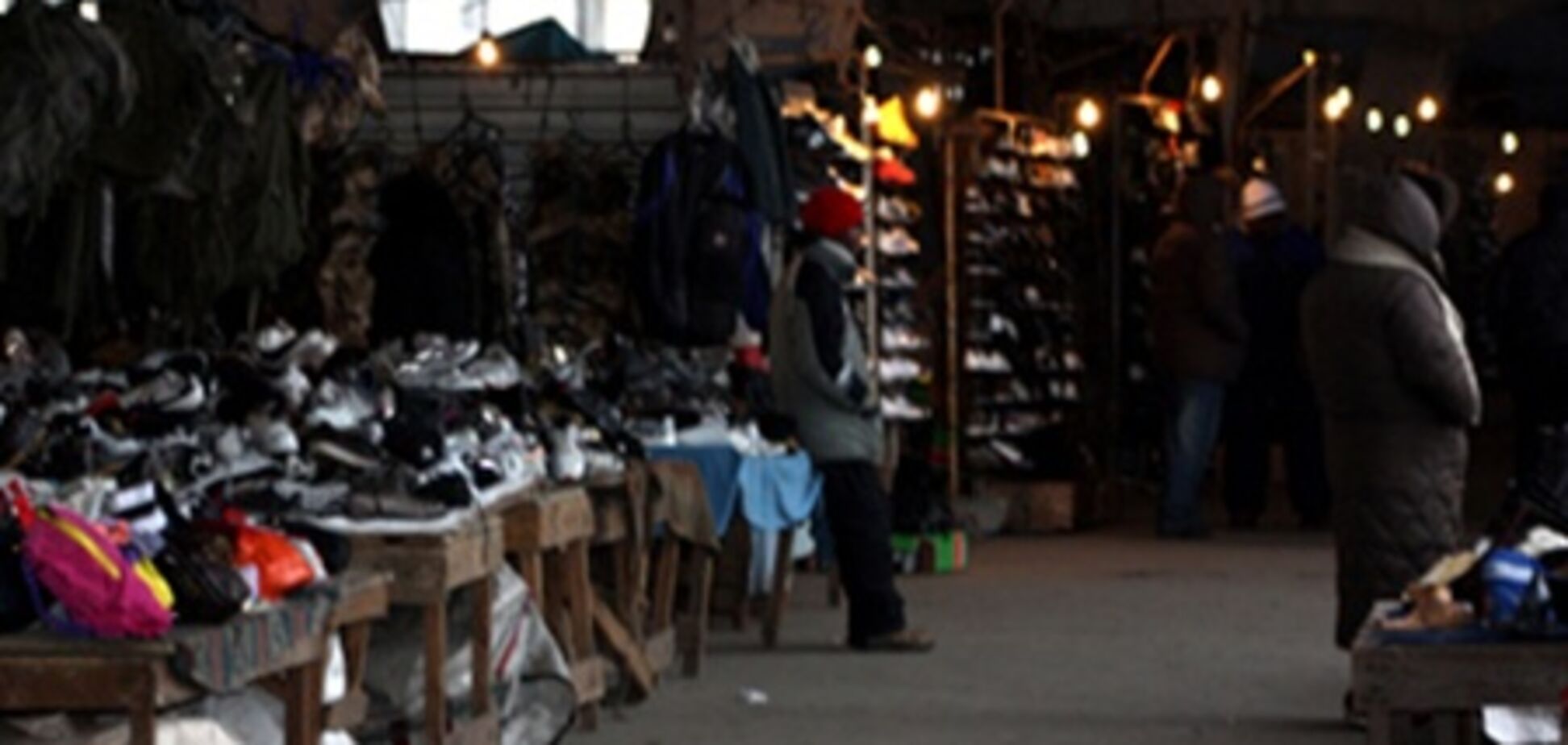 Киевские власти хотят закрыть рынок секонд-хенда на Шулявке