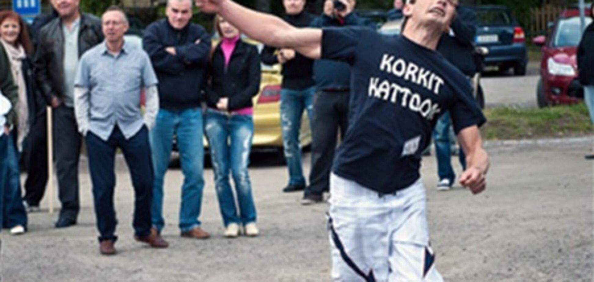 Чемпионат мира по метанию мобильников 2011