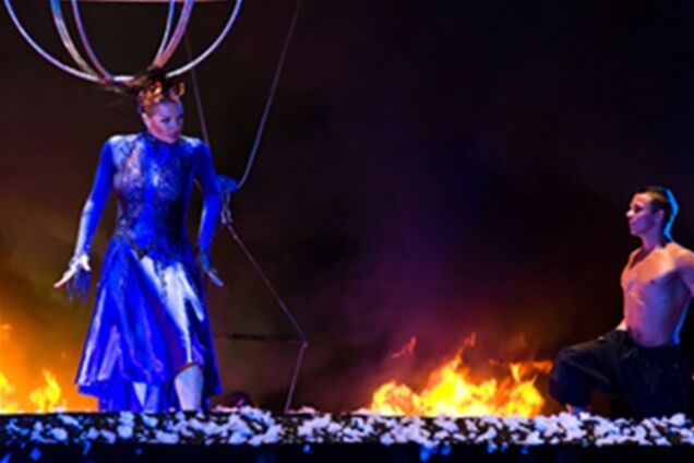 На байк-шоу в Севастополі Волочкова танцювала на бензовозі