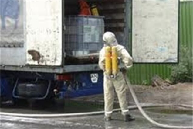 Під Харковом розлилося близько тонни соляної кислоти