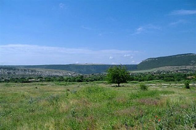 Кабмин отменил скандальную закупку межевых знаков