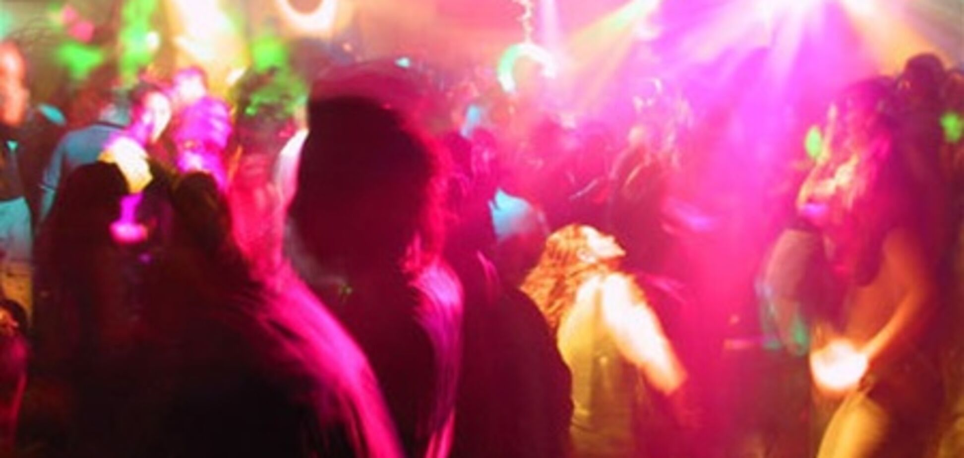 Діти багатіїв заплатили 86000 євро, які проїли в нічному клубі Італії